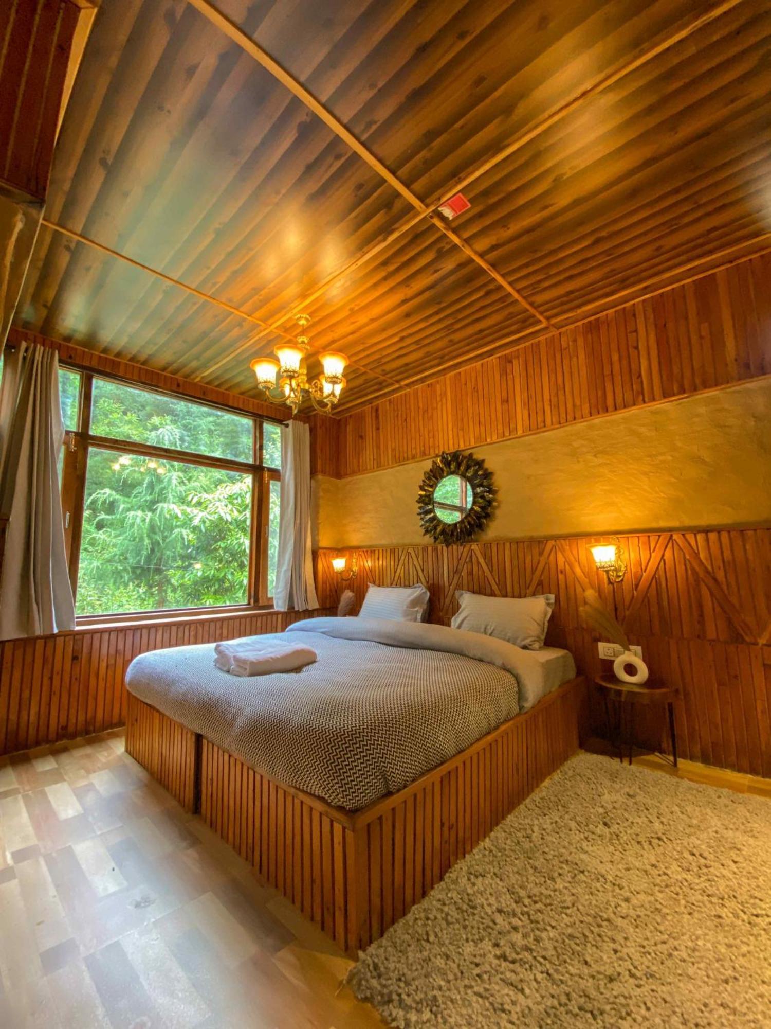 Whoopers Boutique Resort Jibhi 外观 照片
