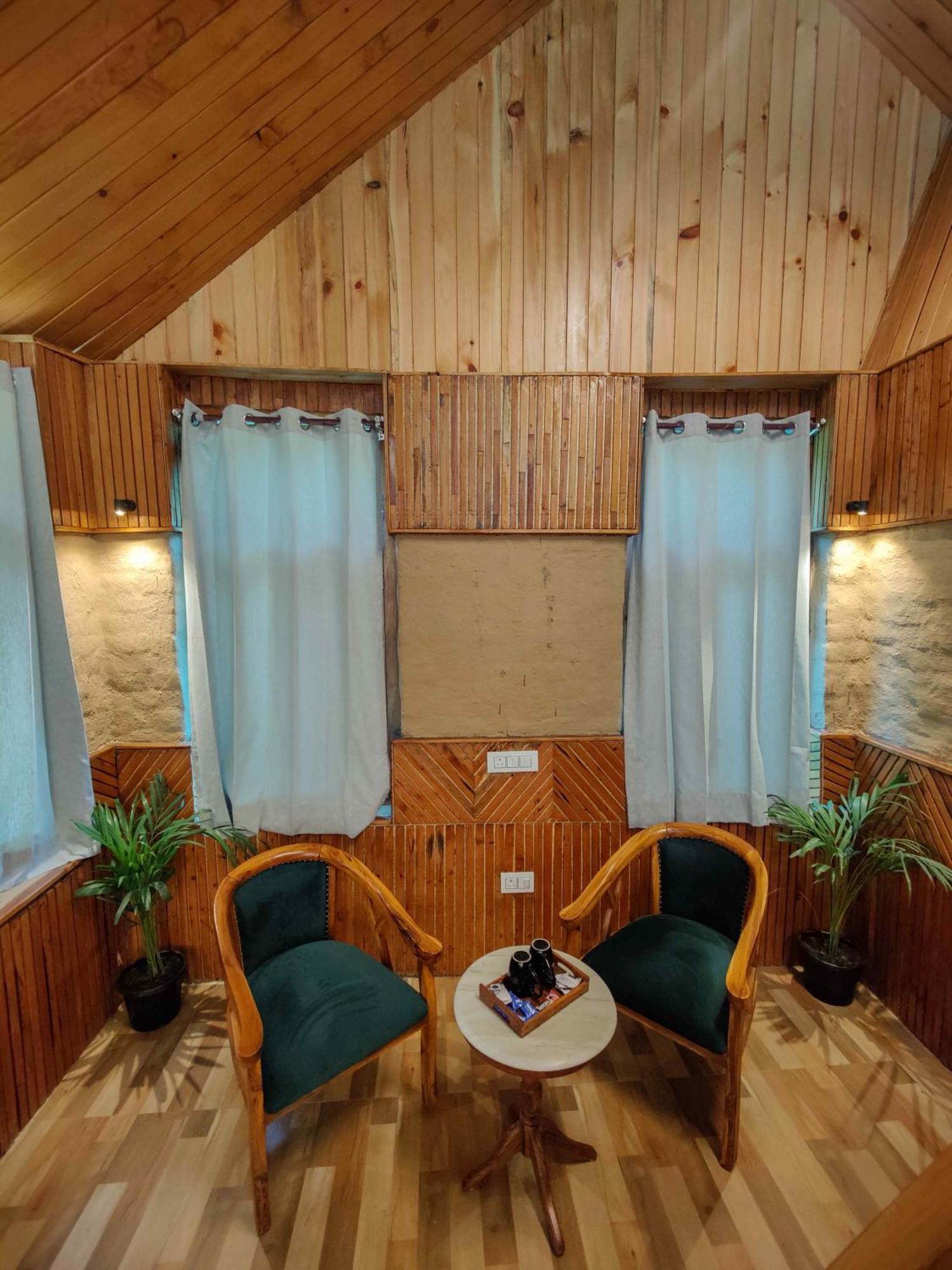 Whoopers Boutique Resort Jibhi 外观 照片