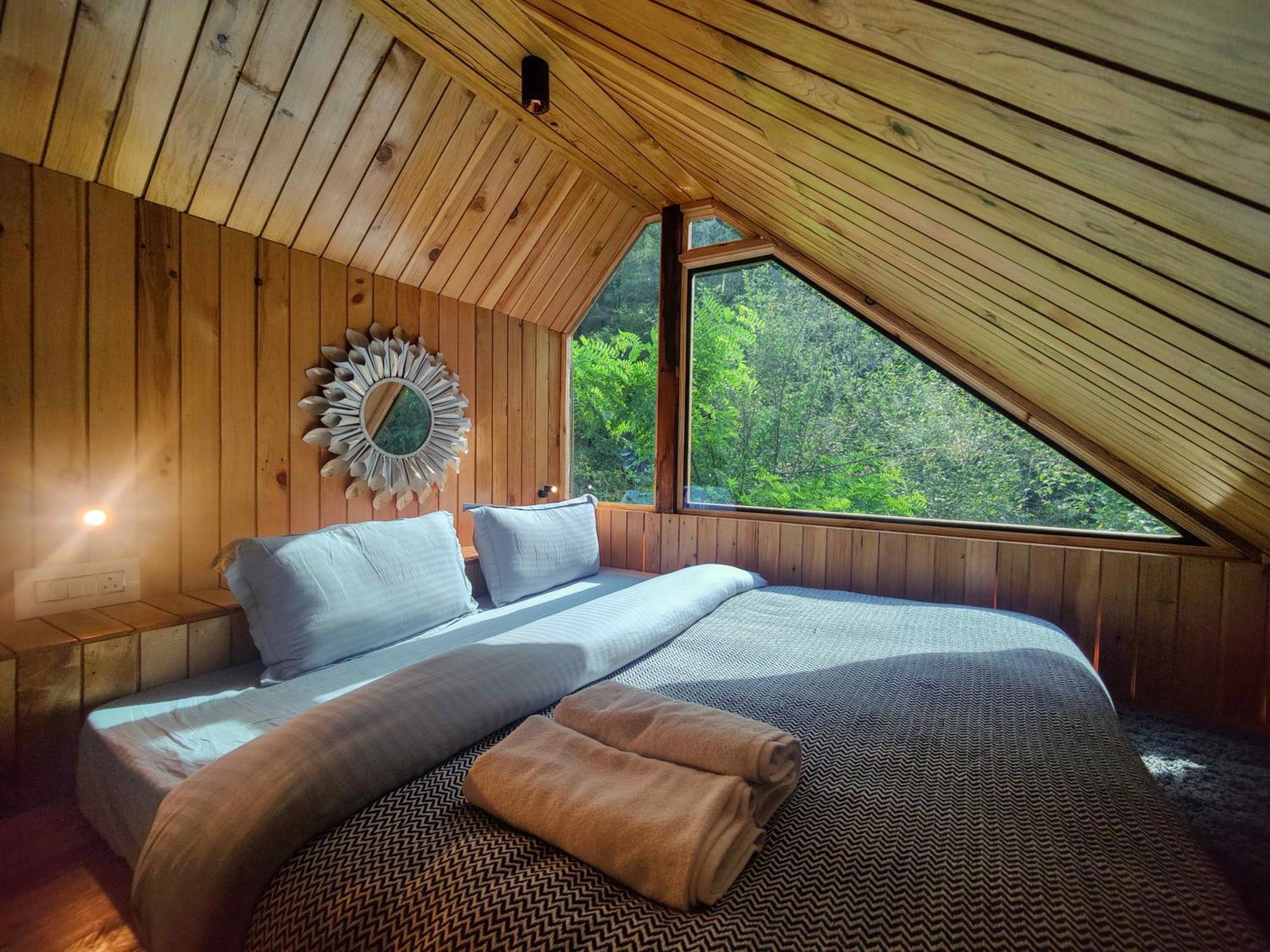 Whoopers Boutique Resort Jibhi 外观 照片