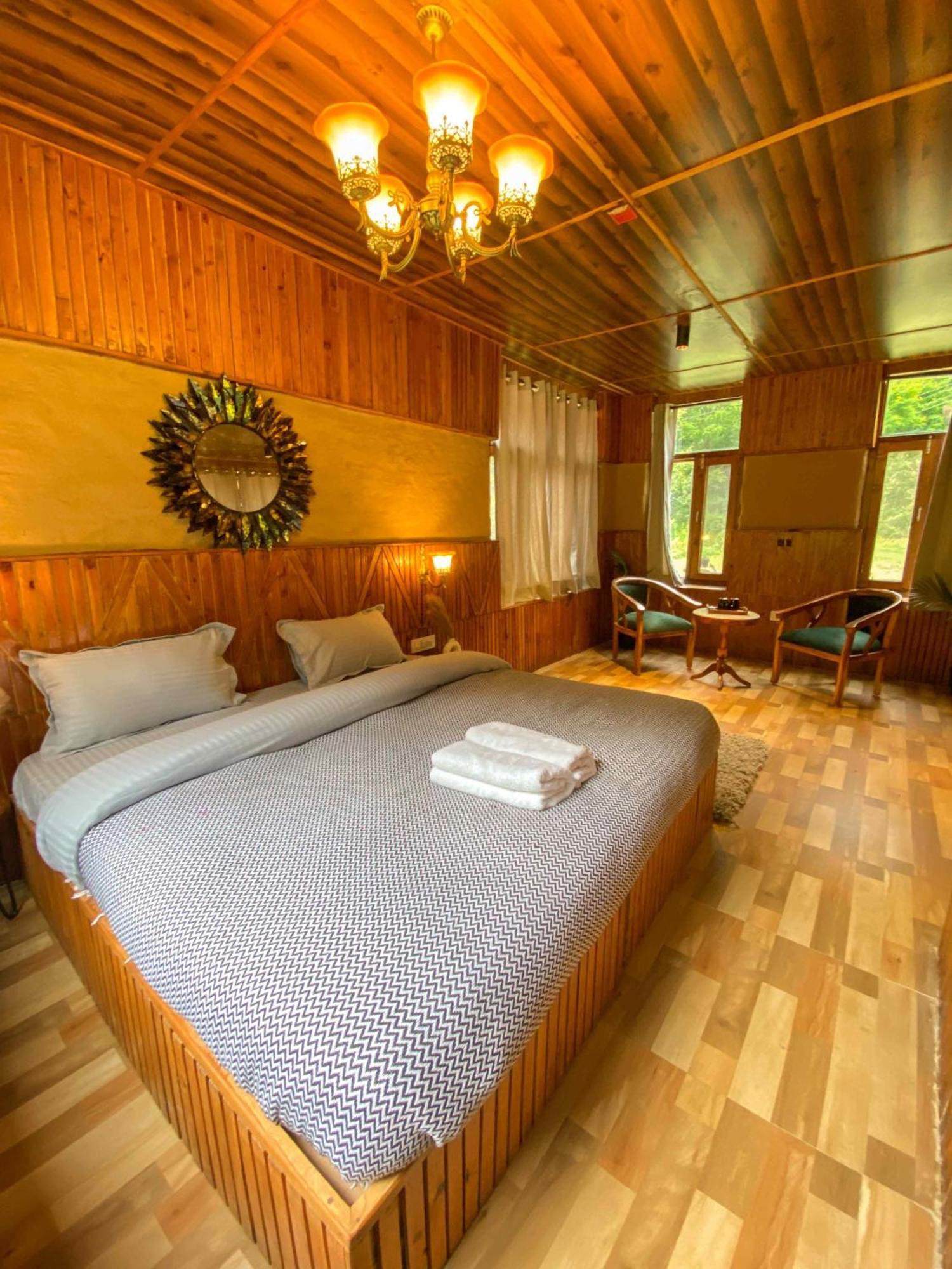 Whoopers Boutique Resort Jibhi 外观 照片